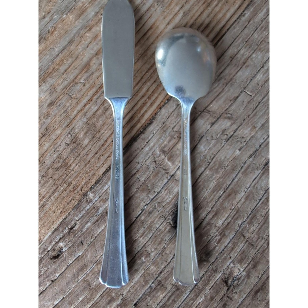 Rogers International Deluxe Silverplate Gracious 1 Butter Knife 1 Soup Spoon - Picture 7 of 13
